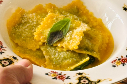 Book a table at Lunablu